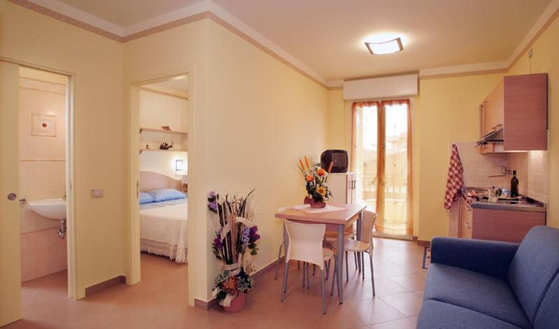Residence Anchisemare Alba Adriatica Extérieur photo