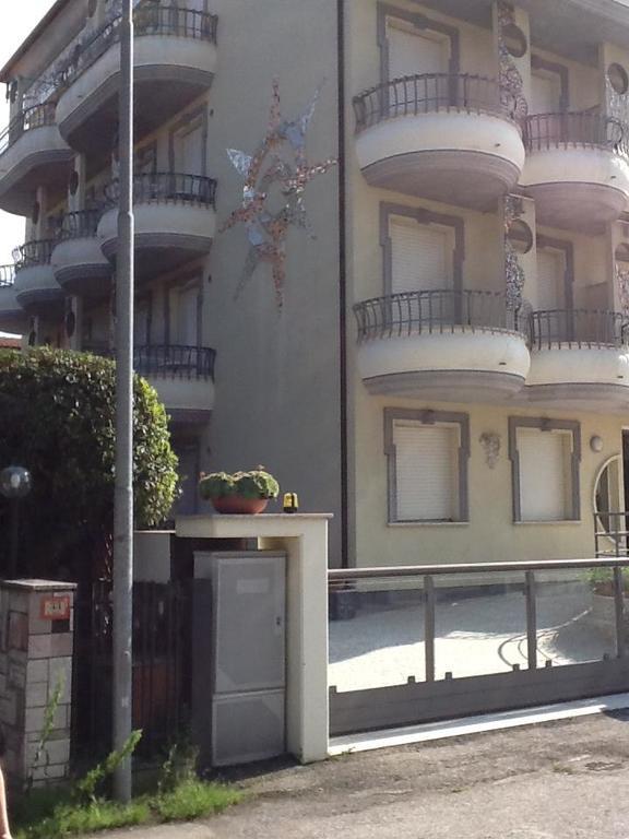 Residence Anchisemare Alba Adriatica Extérieur photo
