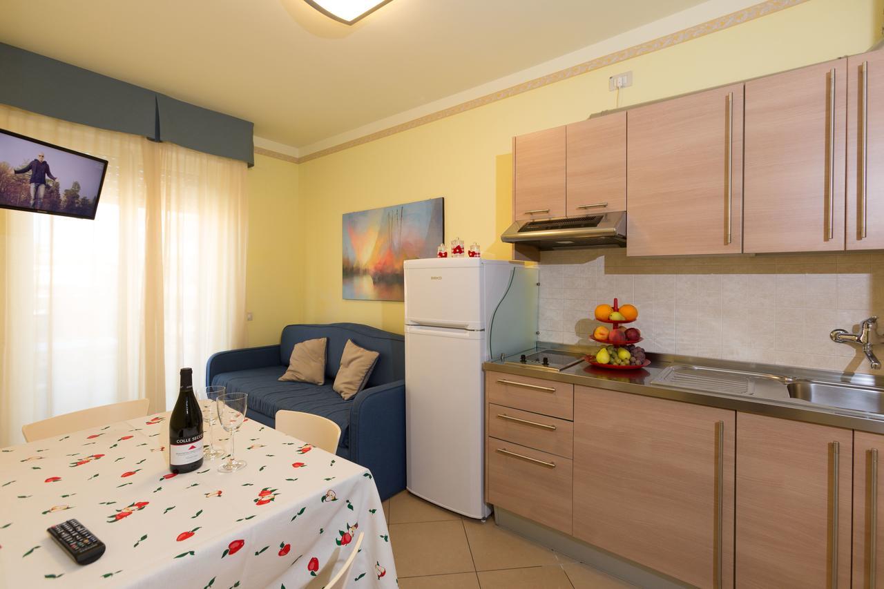 Residence Anchisemare Alba Adriatica Extérieur photo