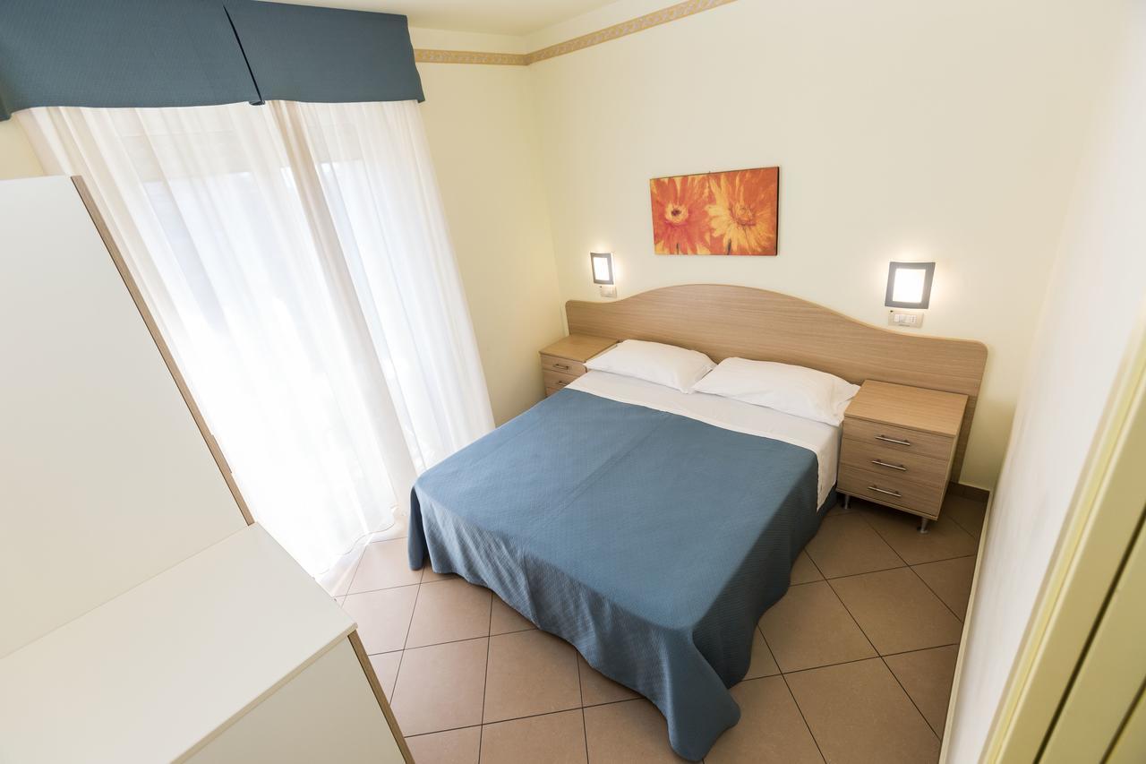 Residence Anchisemare Alba Adriatica Extérieur photo