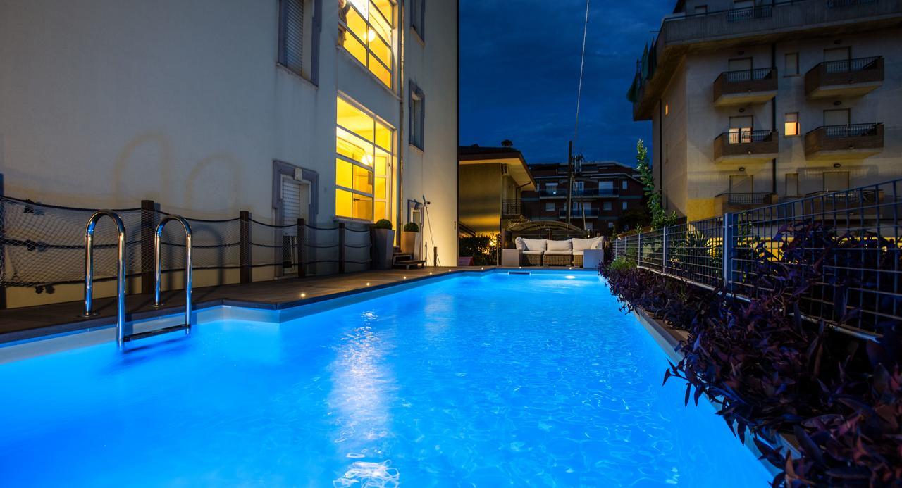 Residence Anchisemare Alba Adriatica Extérieur photo